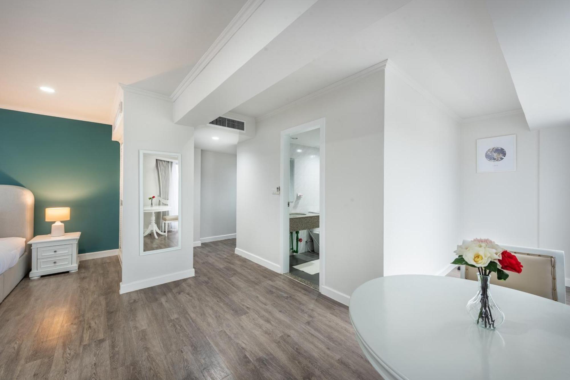 Neom Town Aparthotel *
