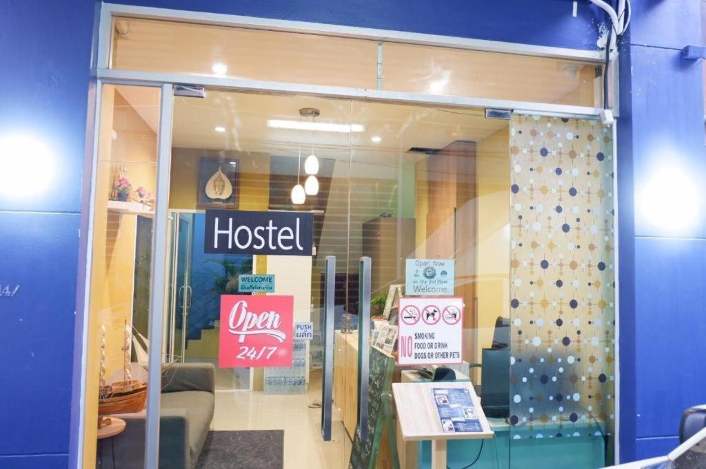 Hostel Sleep Cafe @ Hidee Bangkok