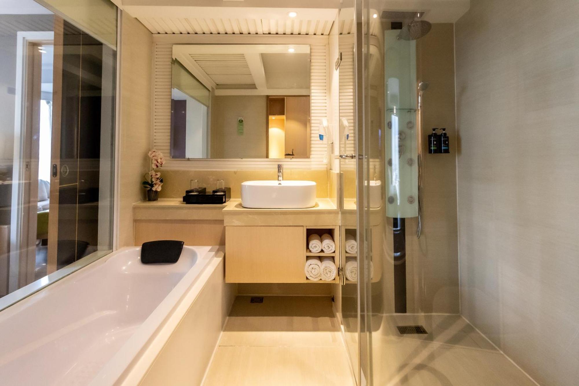 The Bazaar 5*