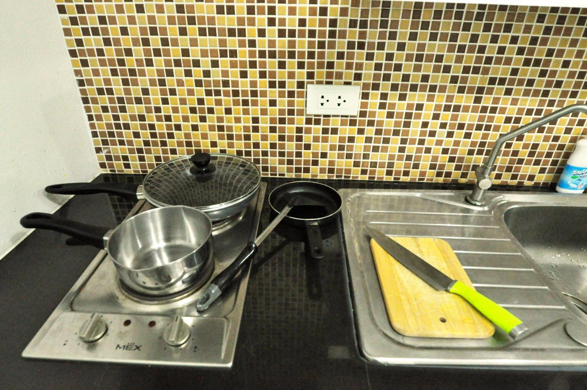 Baan Sabai Rama Iv Apartment *