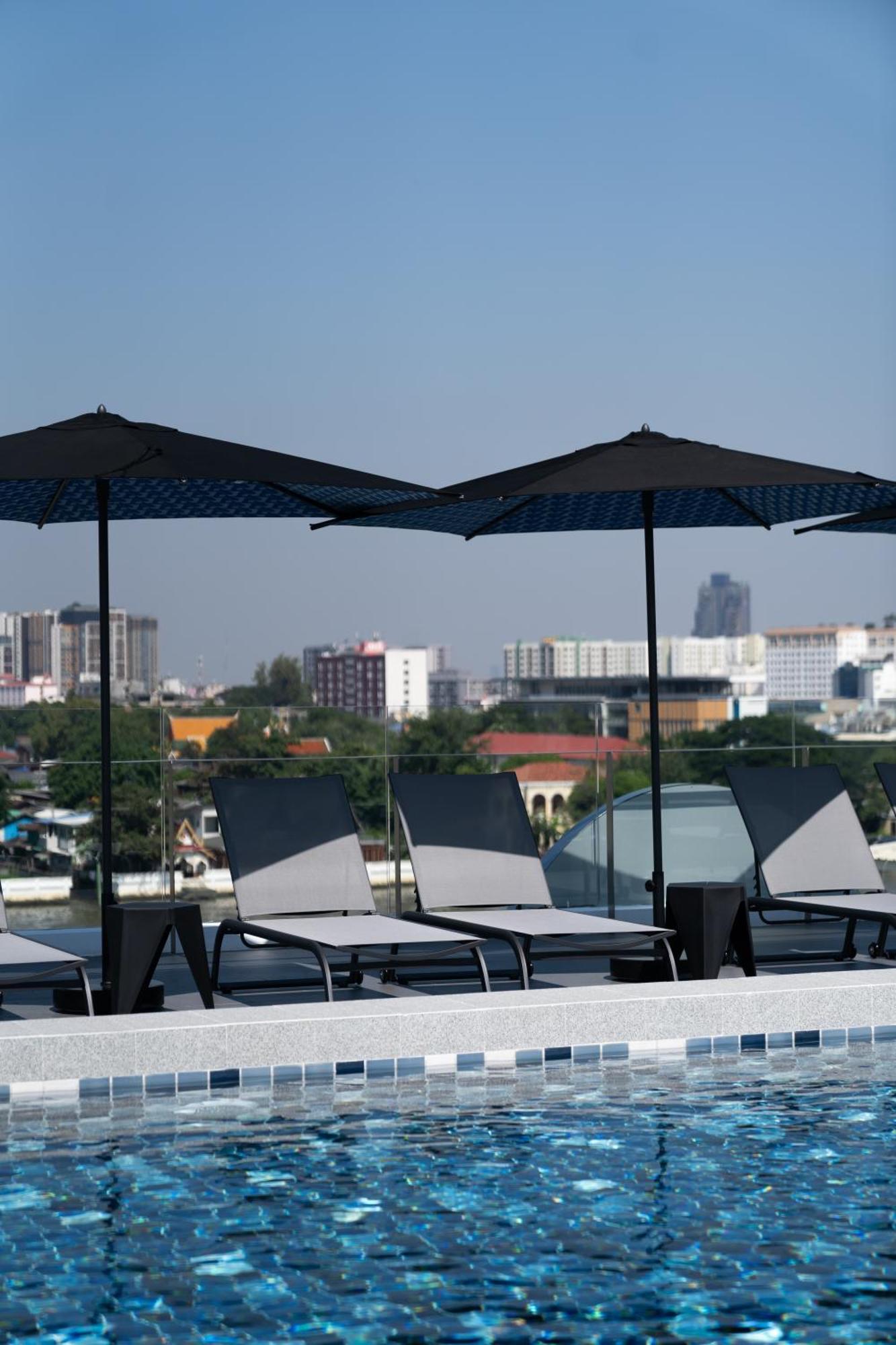 The Standardx, Phra Arthit Hotel Bangkok