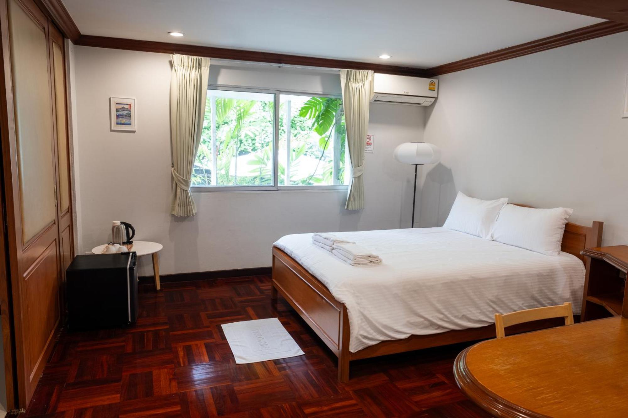 Seven Rabbit House Homestay Bangkok