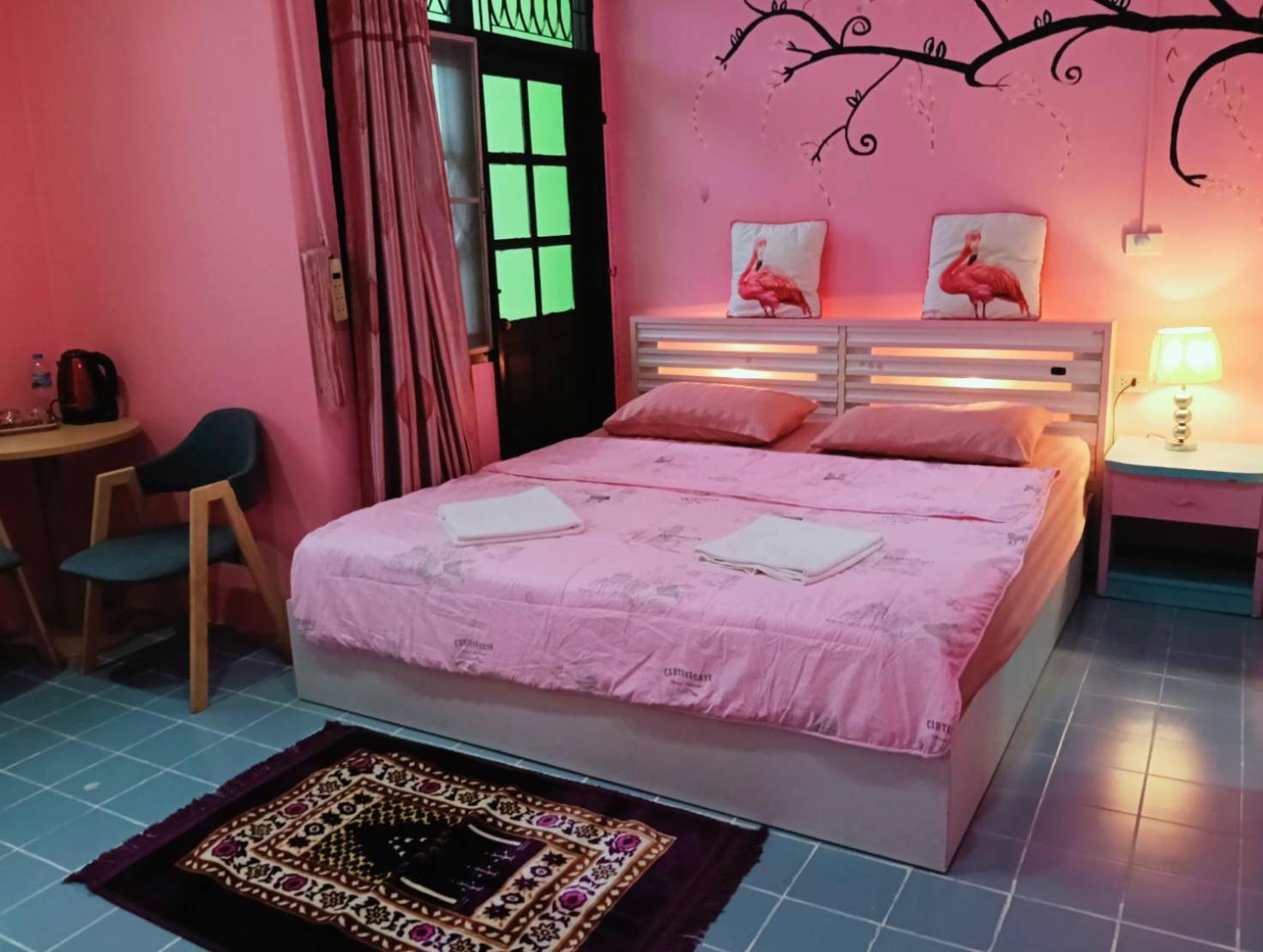 Ruenthip Rumah tetamu 3*