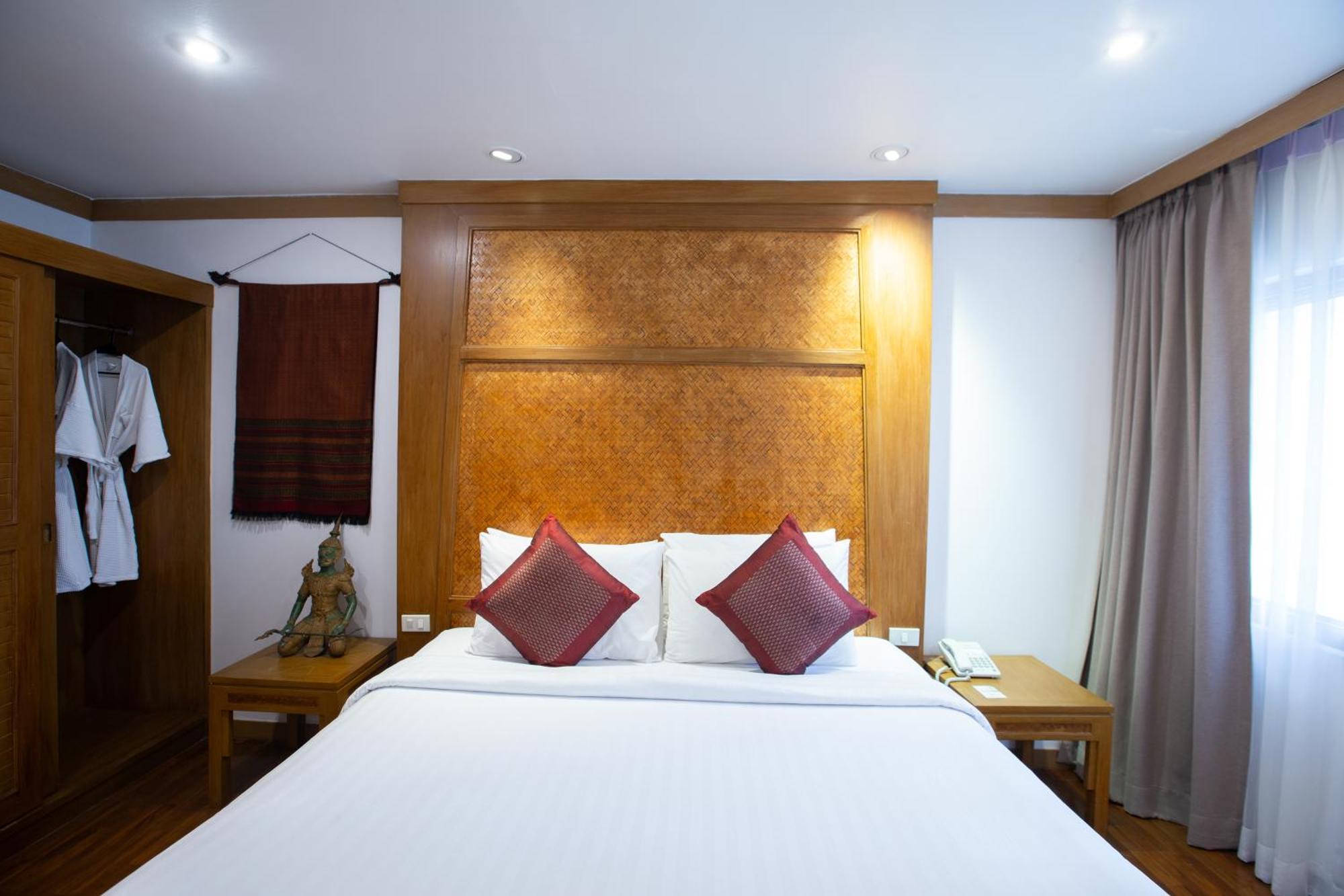 Hotel The Tarntawan Surawong