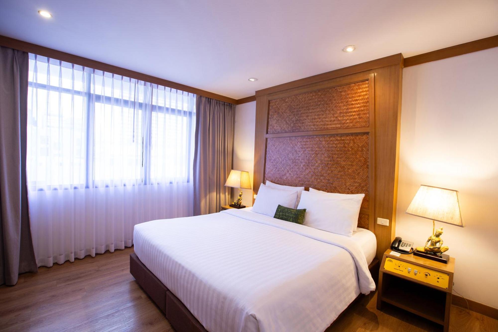 The Tarntawan Surawong Hotel