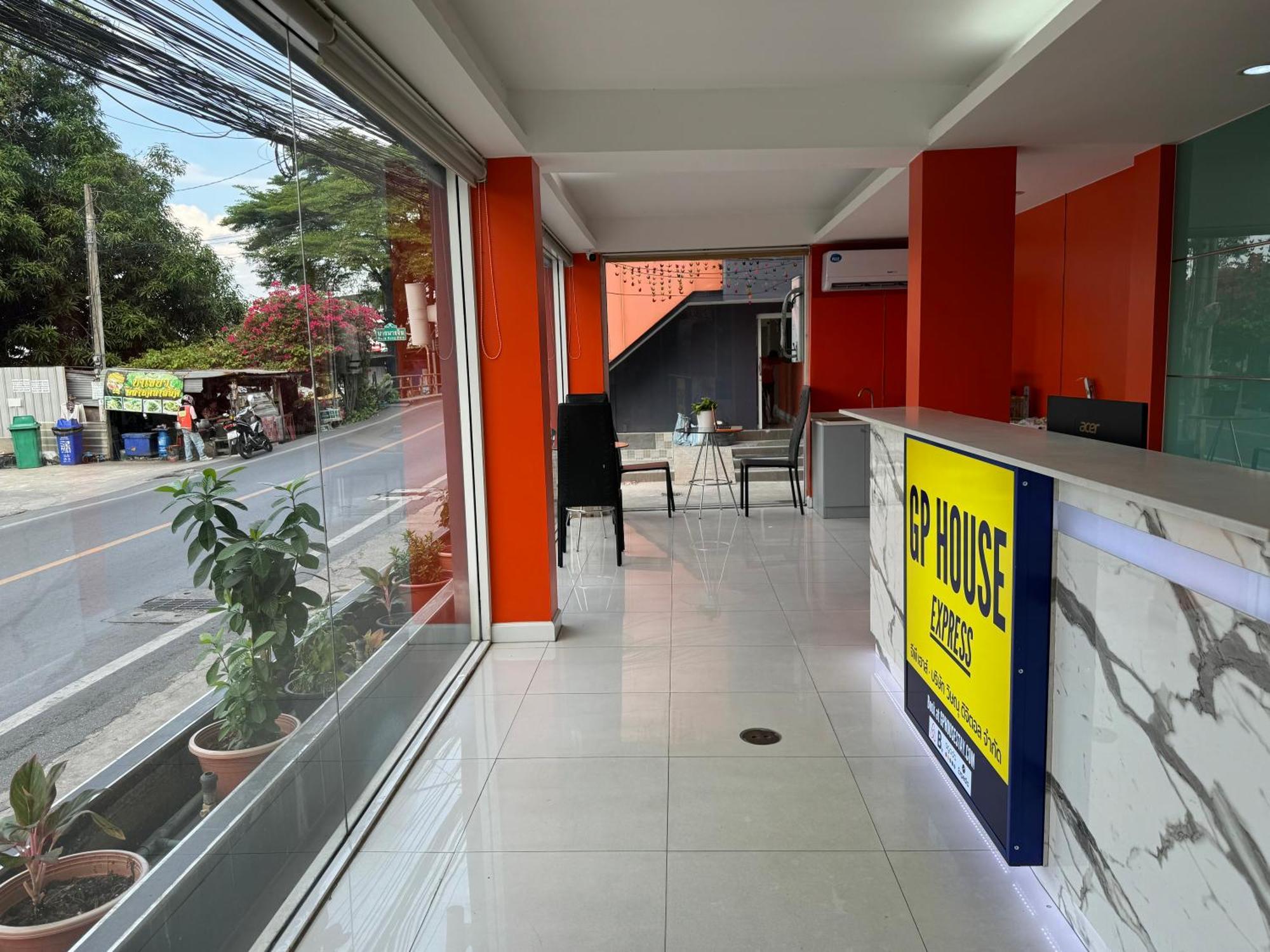 Gp House Express Sukhumvit 81 Hotel Banguecoque