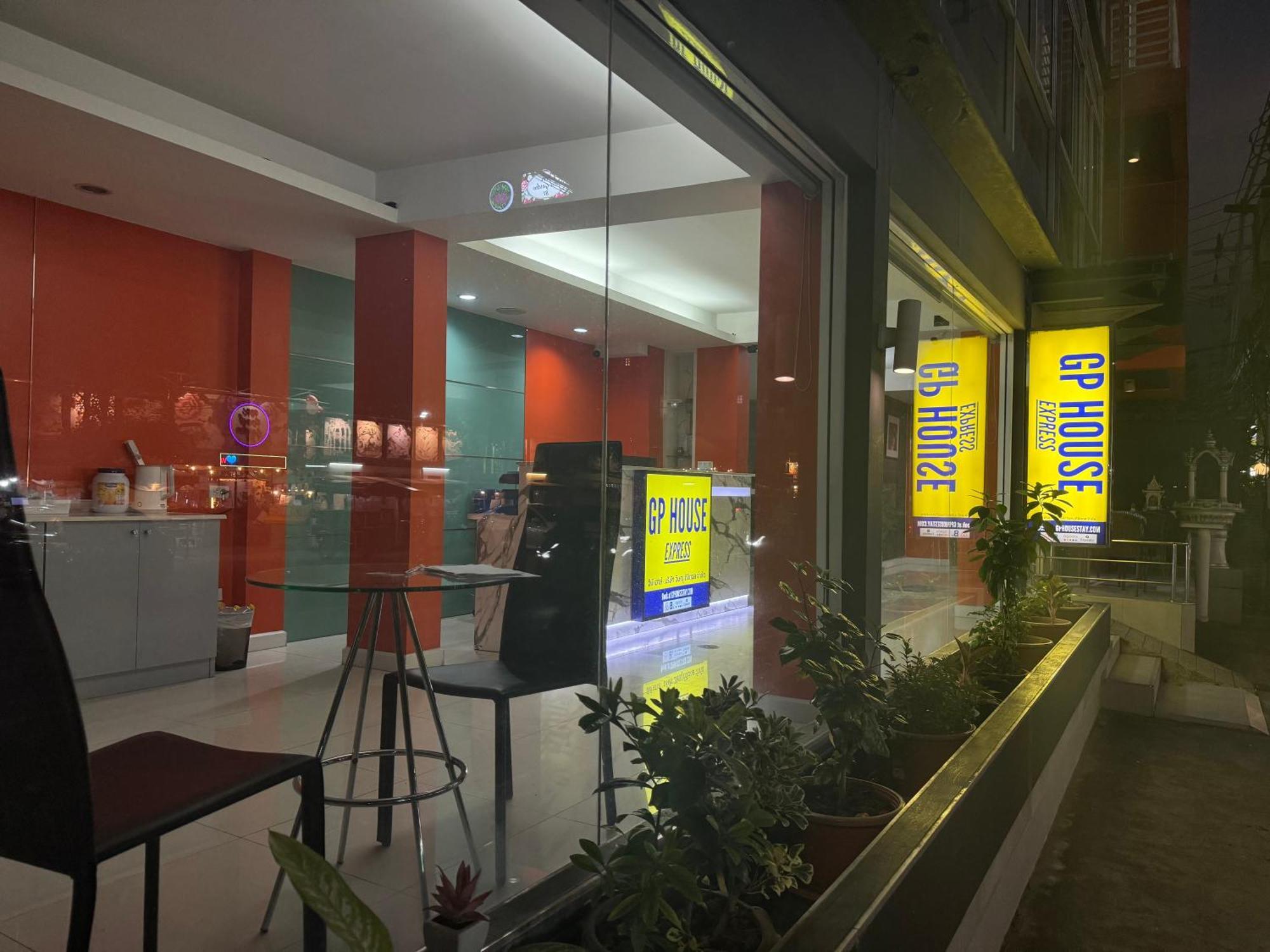 Gp House Express Sukhumvit 81 3* Banguecoque