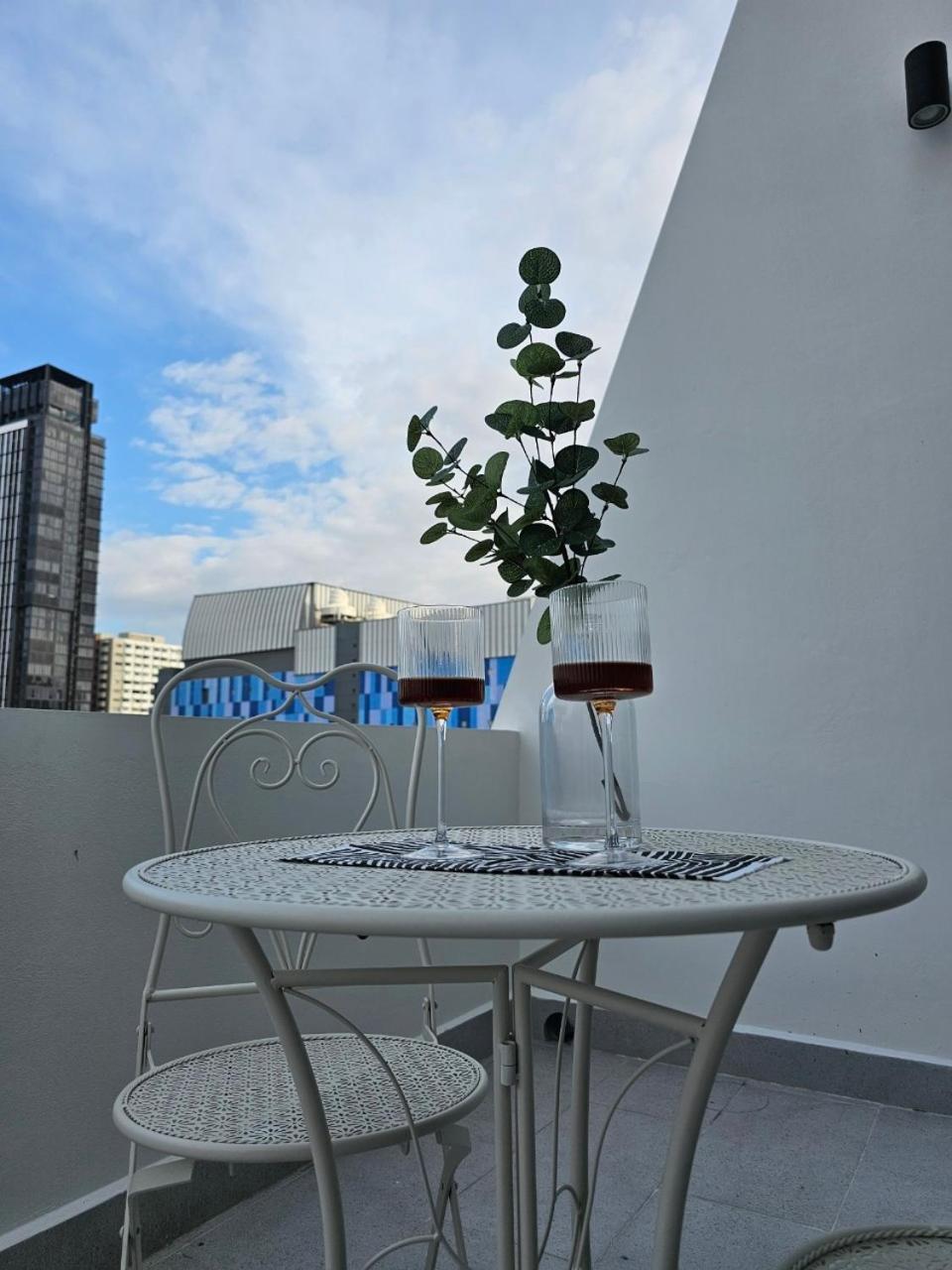 Midtown Duplex Ratchayothin * Bangkok