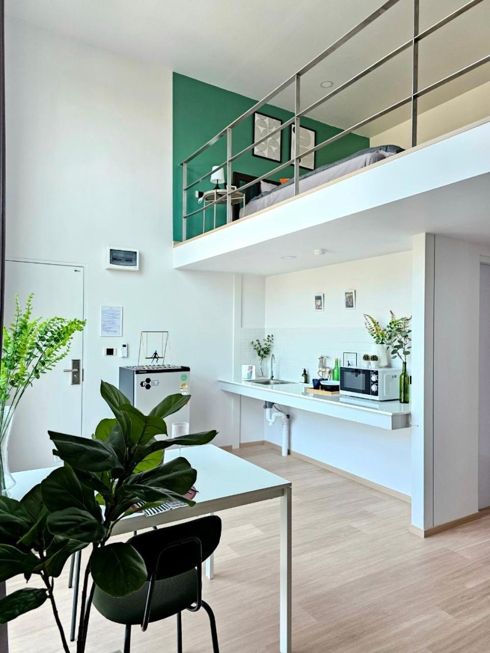 Apartment Midtown Duplex Ratchayothin Bangkok