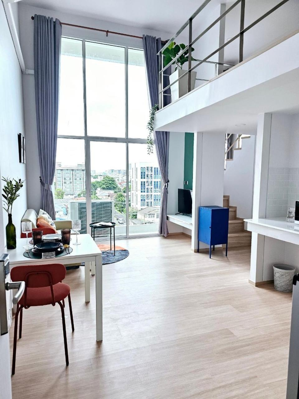 Apartment Midtown Duplex Ratchayothin *