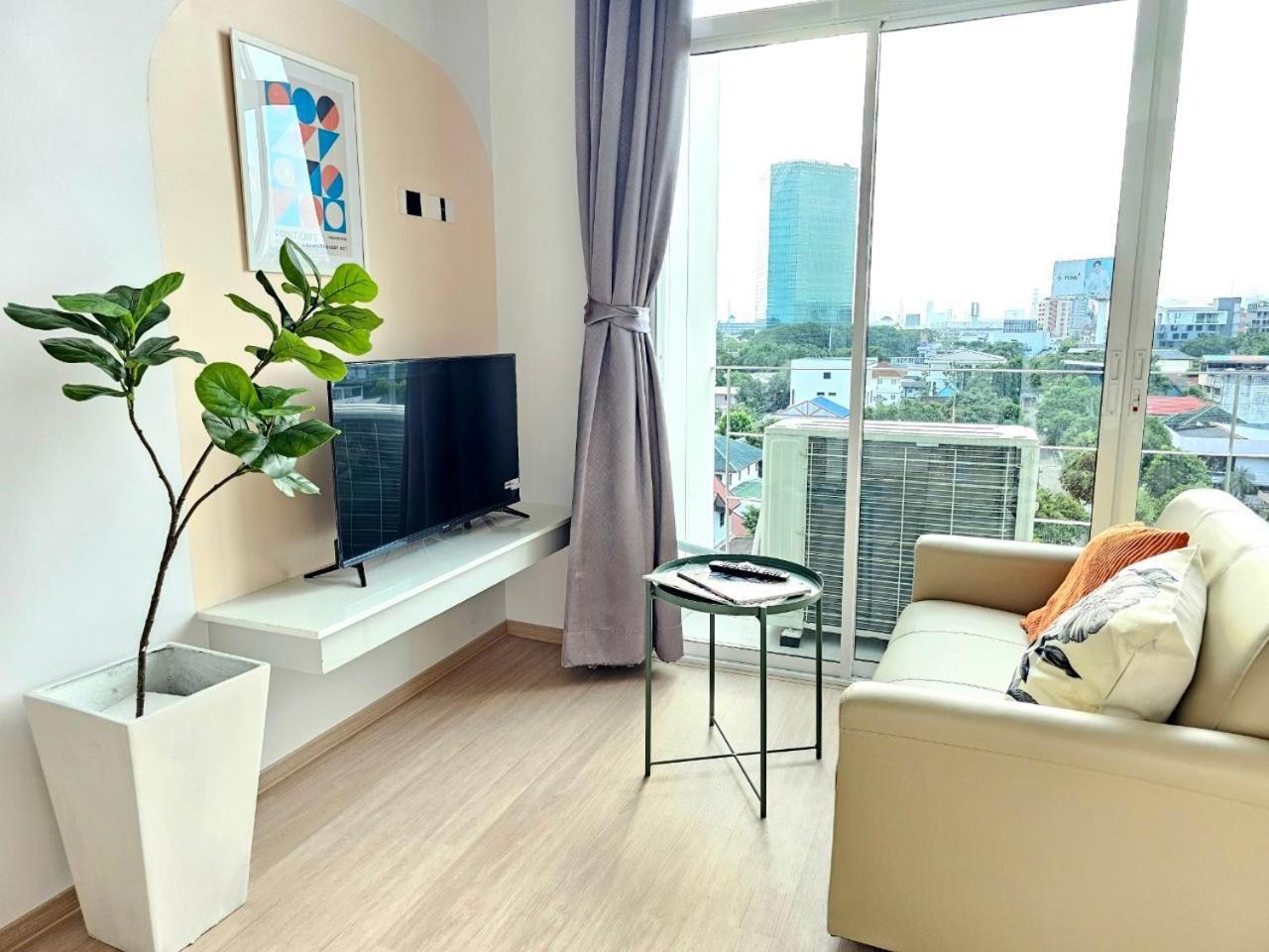 Midtown Duplex Ratchayothin Bangkok