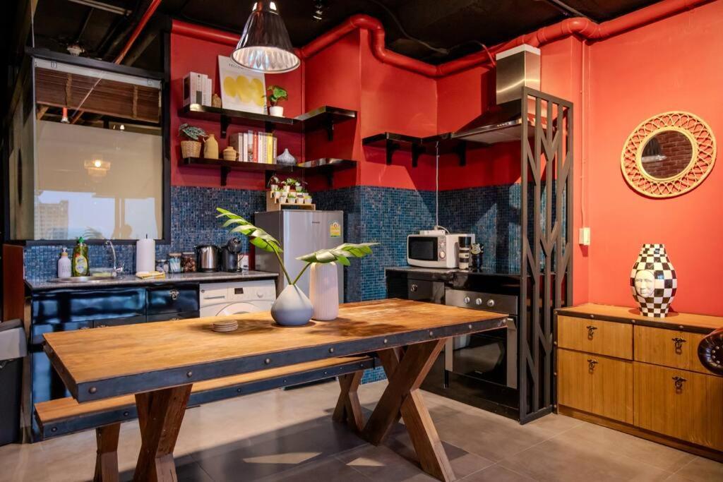 River View - Loft In Great Location Apartment Bangkok