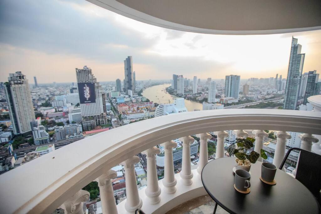 River View - Loft In Great Location Apartment Bangkok