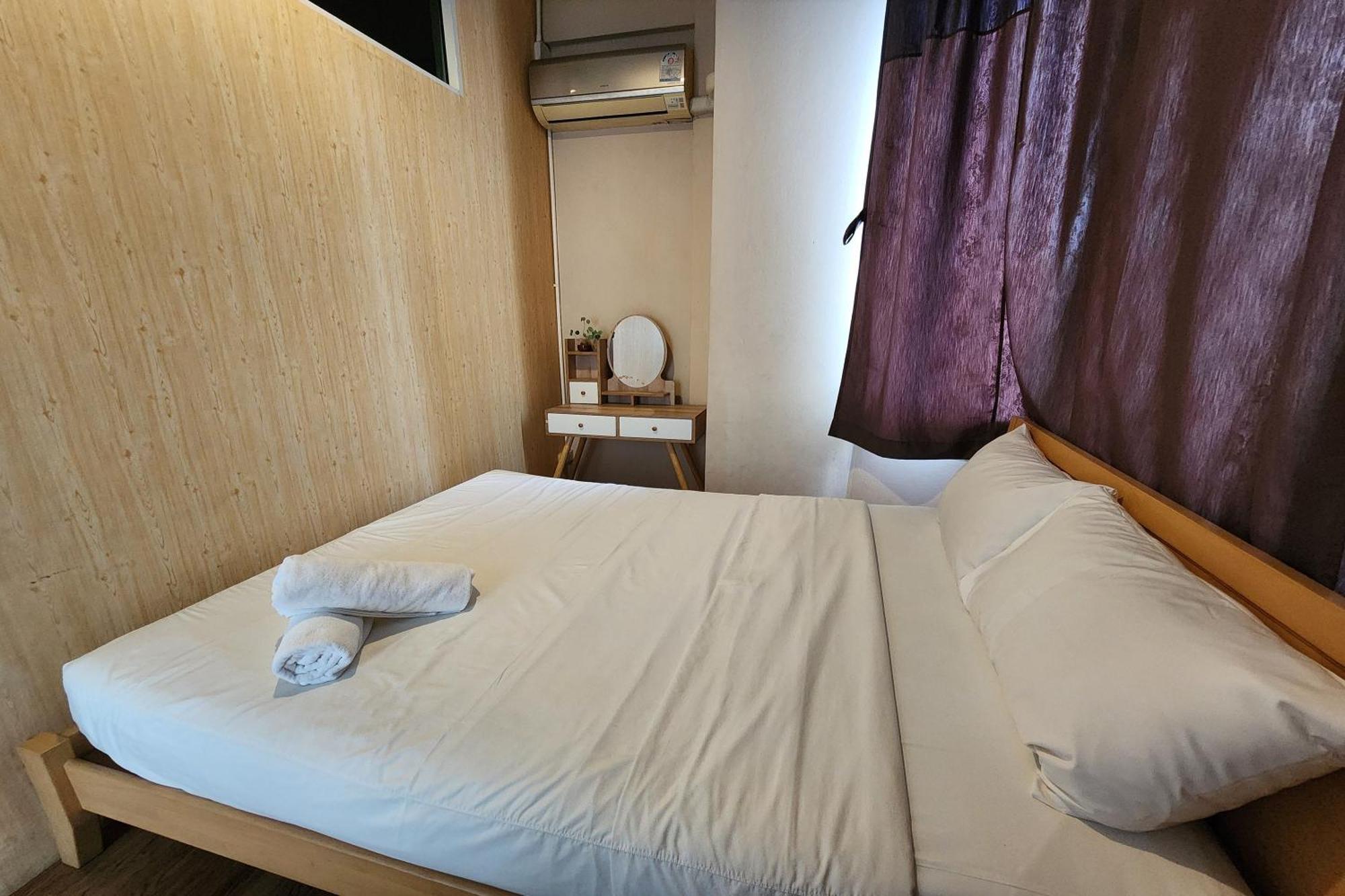 Hostel Ease