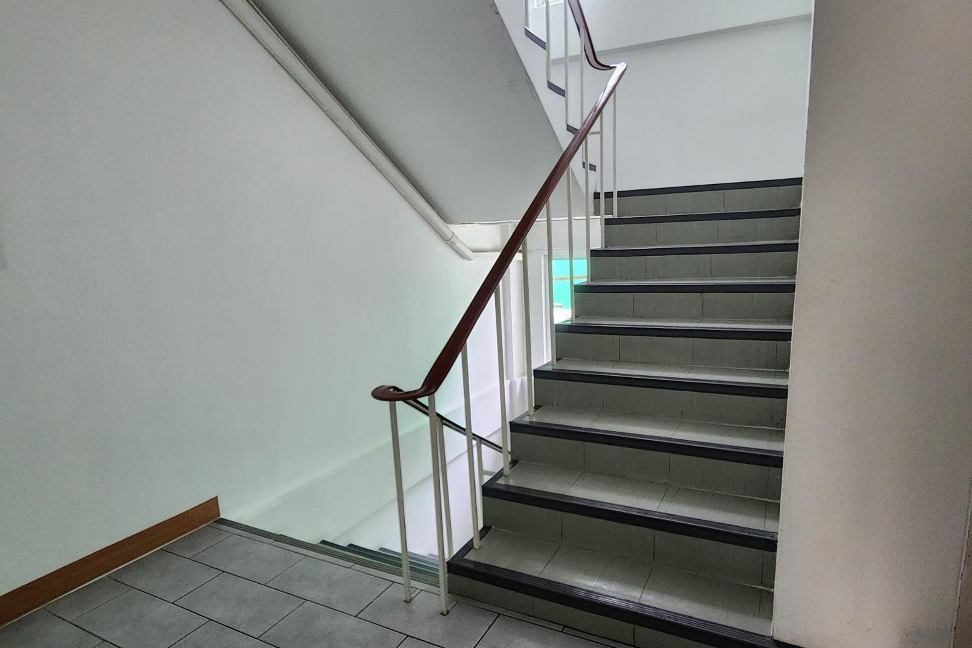 Ease Hostel