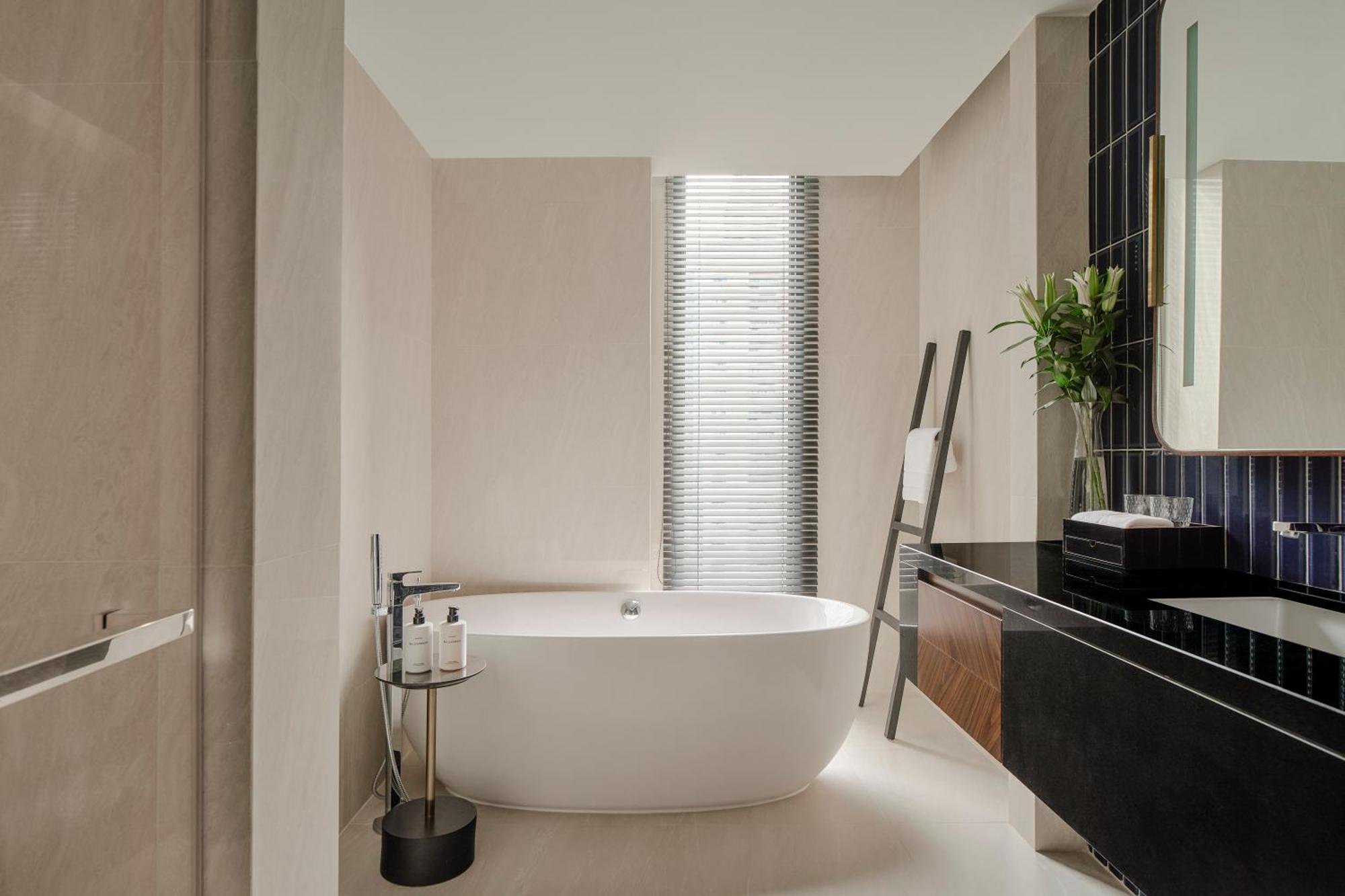Intercontinental Sukhumvit By Ihg Hotel 5*