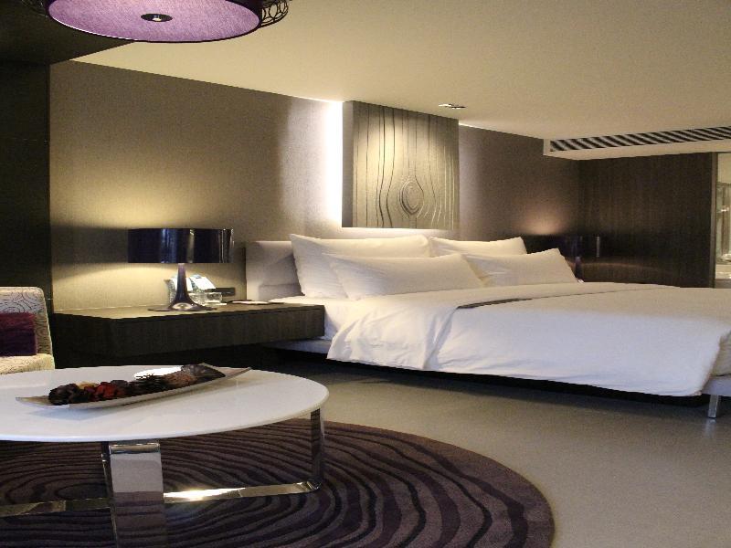 Resort Le Meridien Suvarnabhumi, Golf And Bangkok