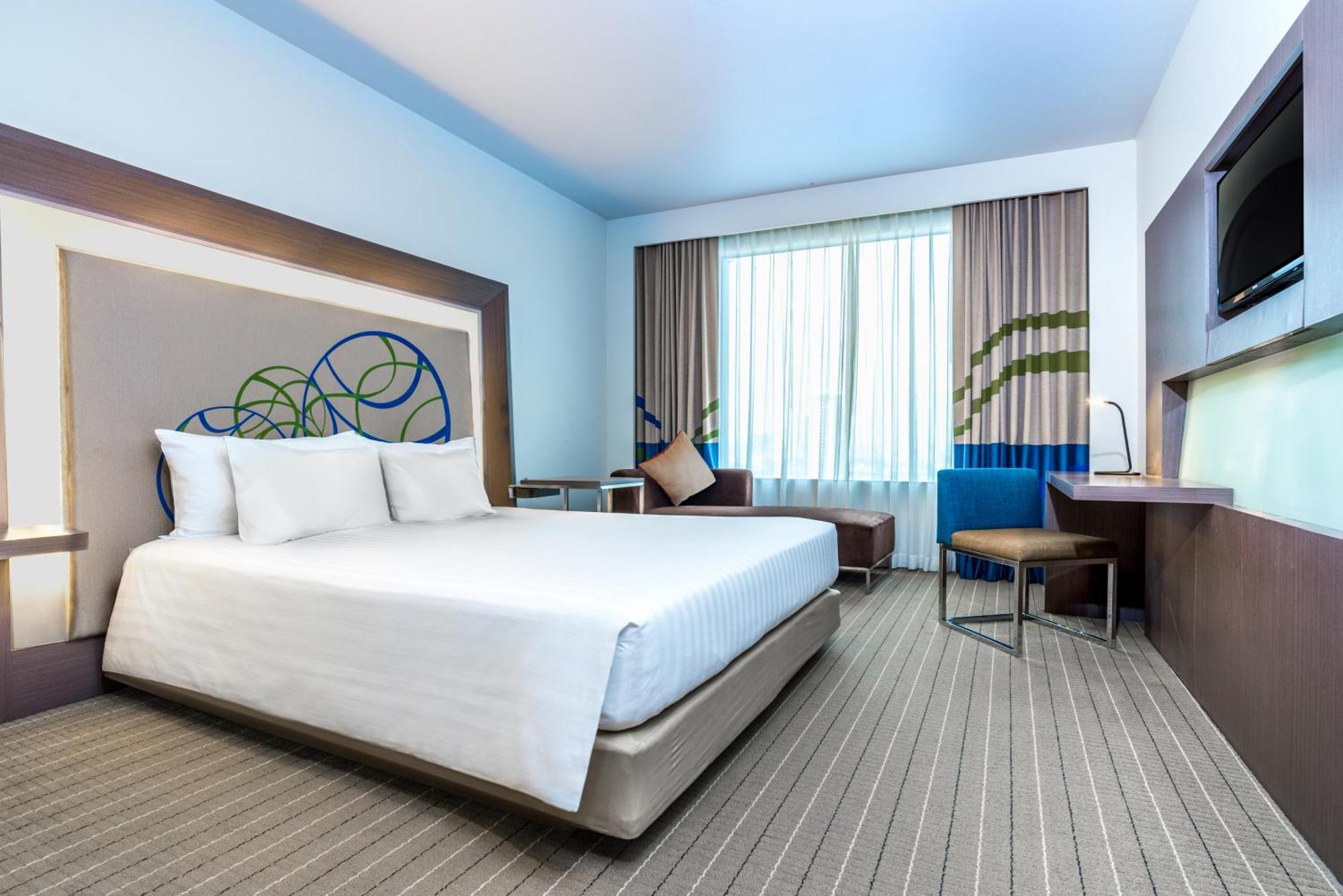 Four Points By Sheraton Ploenchit Sukhumvit Hotel 4*