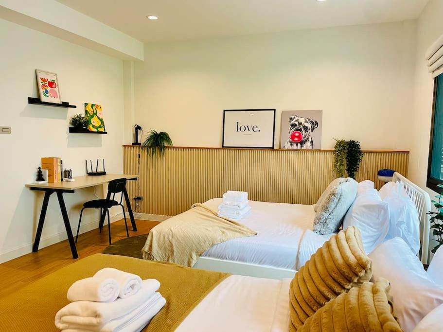 New Stylish Modern 4br 12pax 200m Bts Phrakhanong