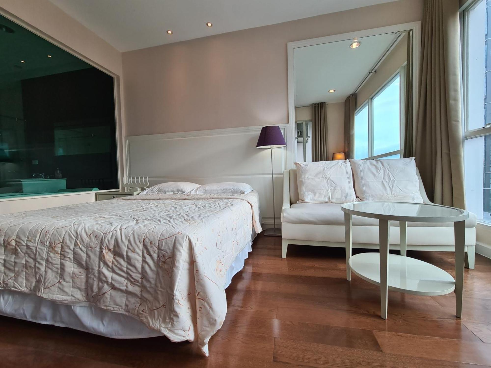 Apartment The Address Chidlom 41sqm 650m Bts Chit Lom *