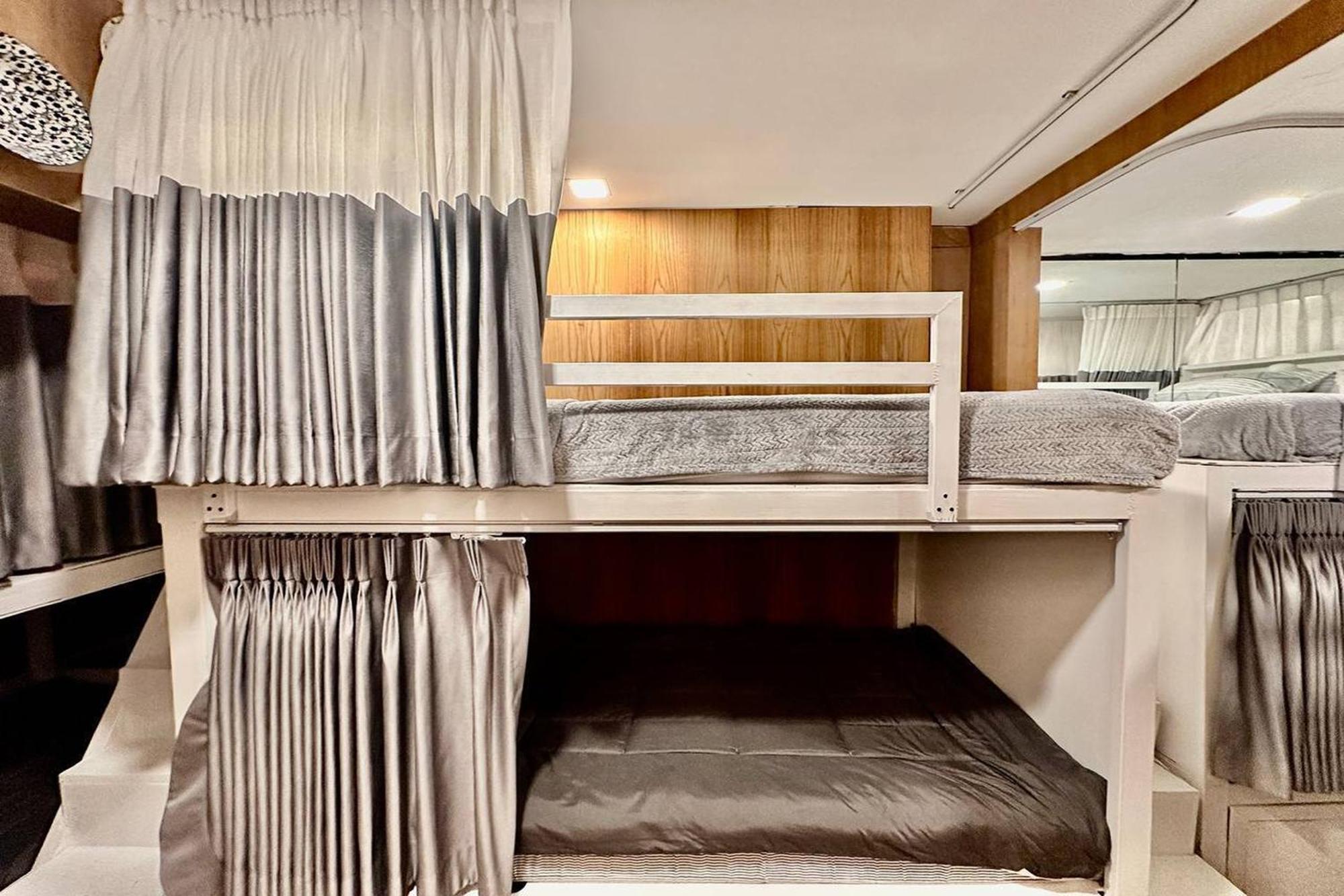Hostel Blu Ari Stylish Gay Poshtel