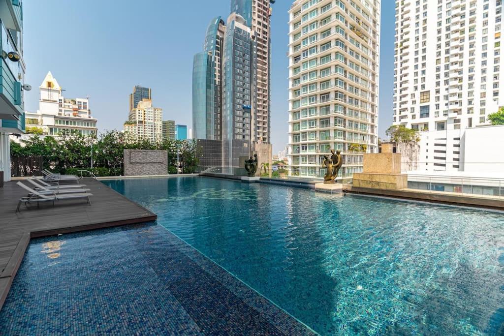 Thonglor Area 1 Bedroom Fastwifi Sauna Big Swimming Pool 38 *