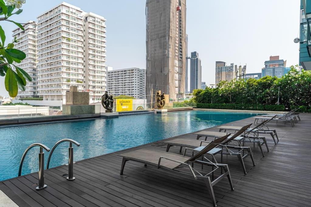 Thonglor Area 1 Bedroom Fastwifi Sauna Big Swimming Pool 38 *