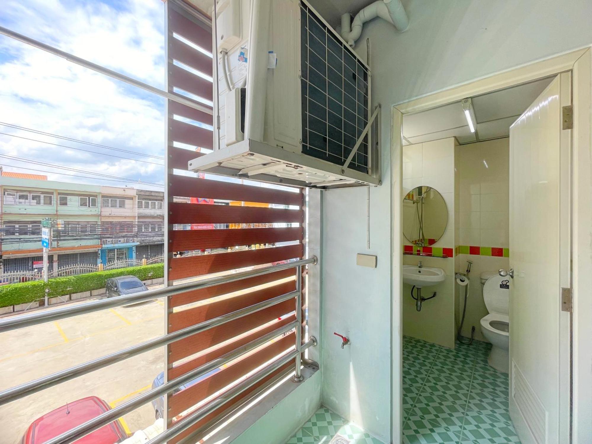 Nicha Hotel Bangkok