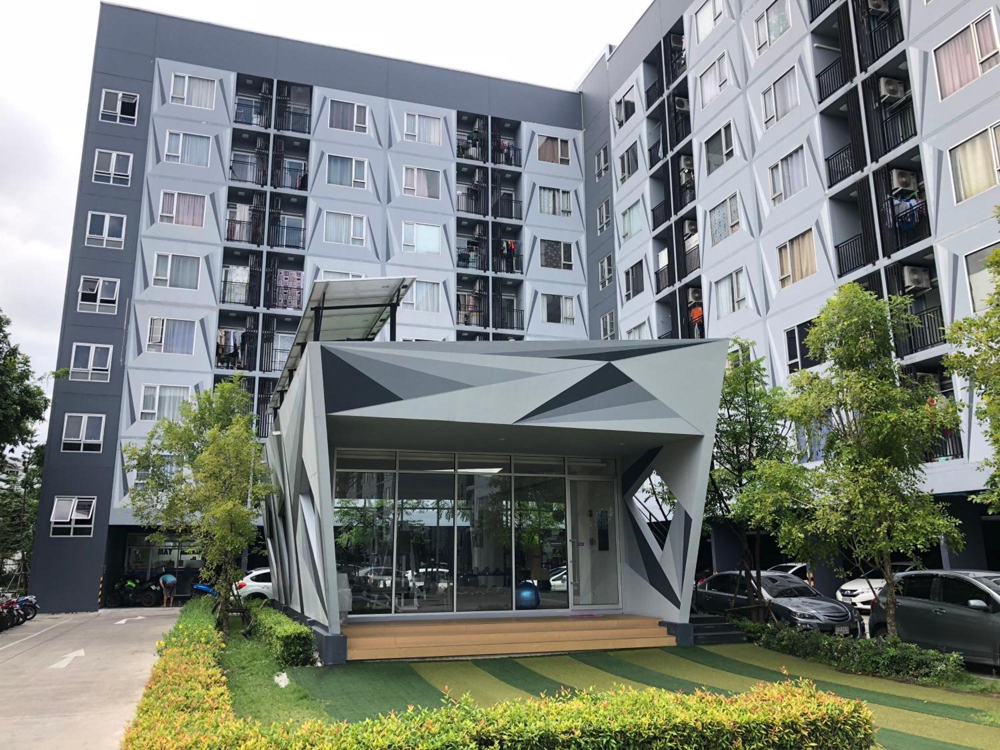 Plum Rama 2 For Short-term Rent