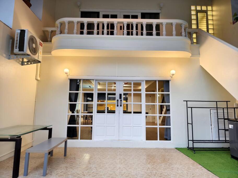 Thonglor Art House 5br With Beautiful Rooftop