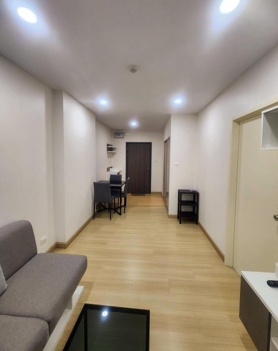Lily's - Phasi Chareon Station Apartemen *