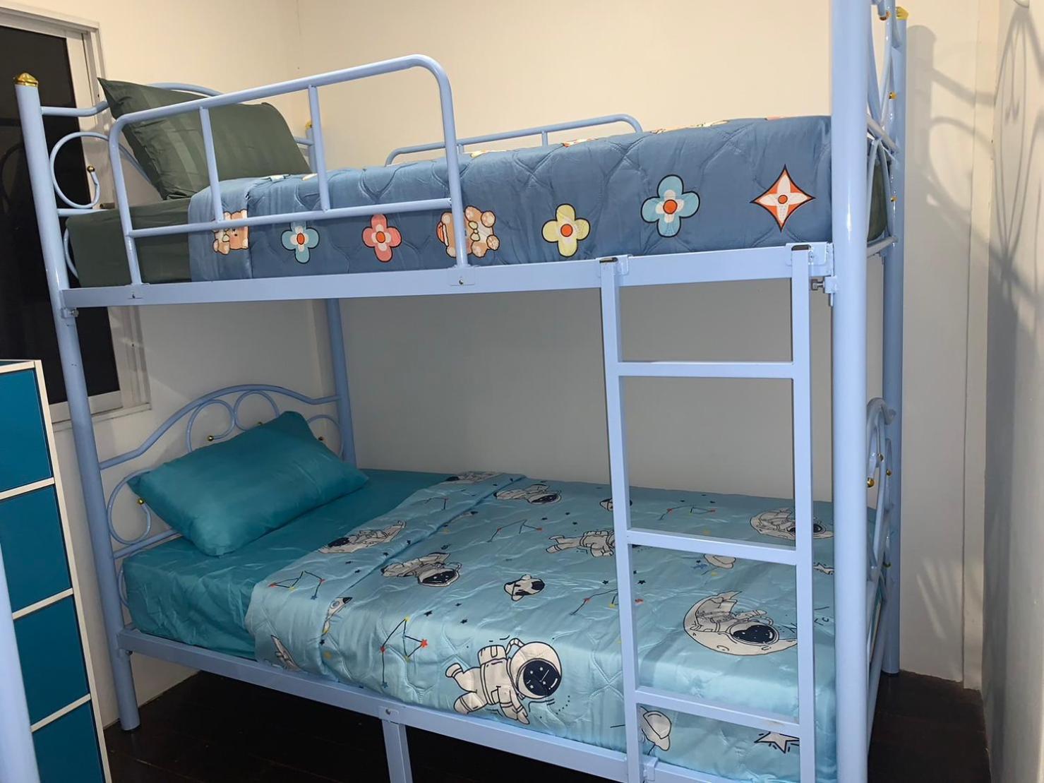 White House Khaosan Hostel