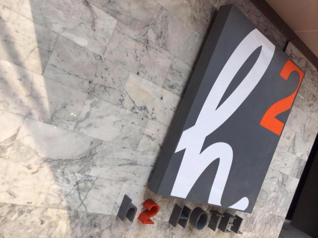 Hotel H2