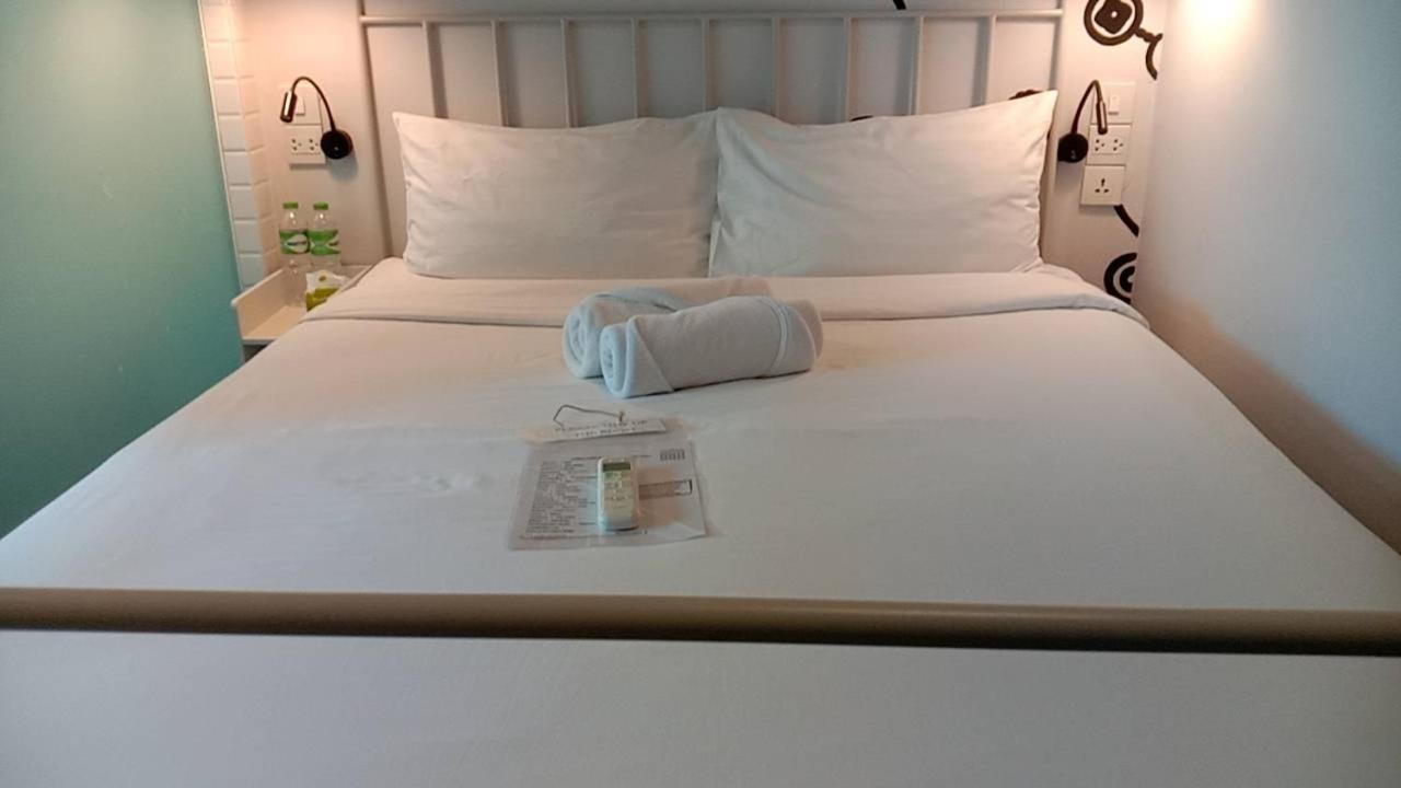 Asrama Bedspread (adults Only) *