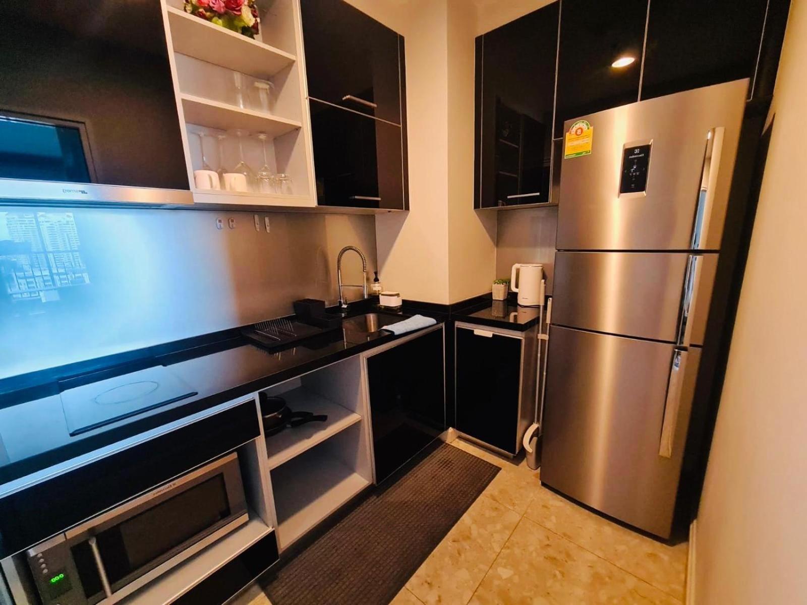1br At Thonglor Bts Infinitypool Overlooking Apartment