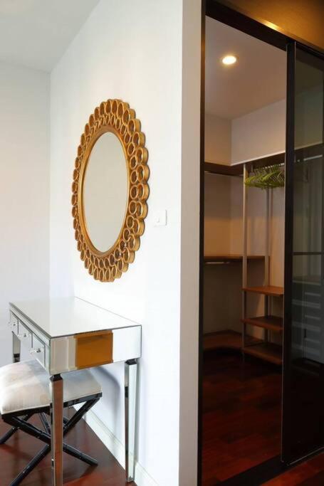 Townhome 3 Bed4 Baht Asok Mrtbts Sukhumvit 16 Casa de férias