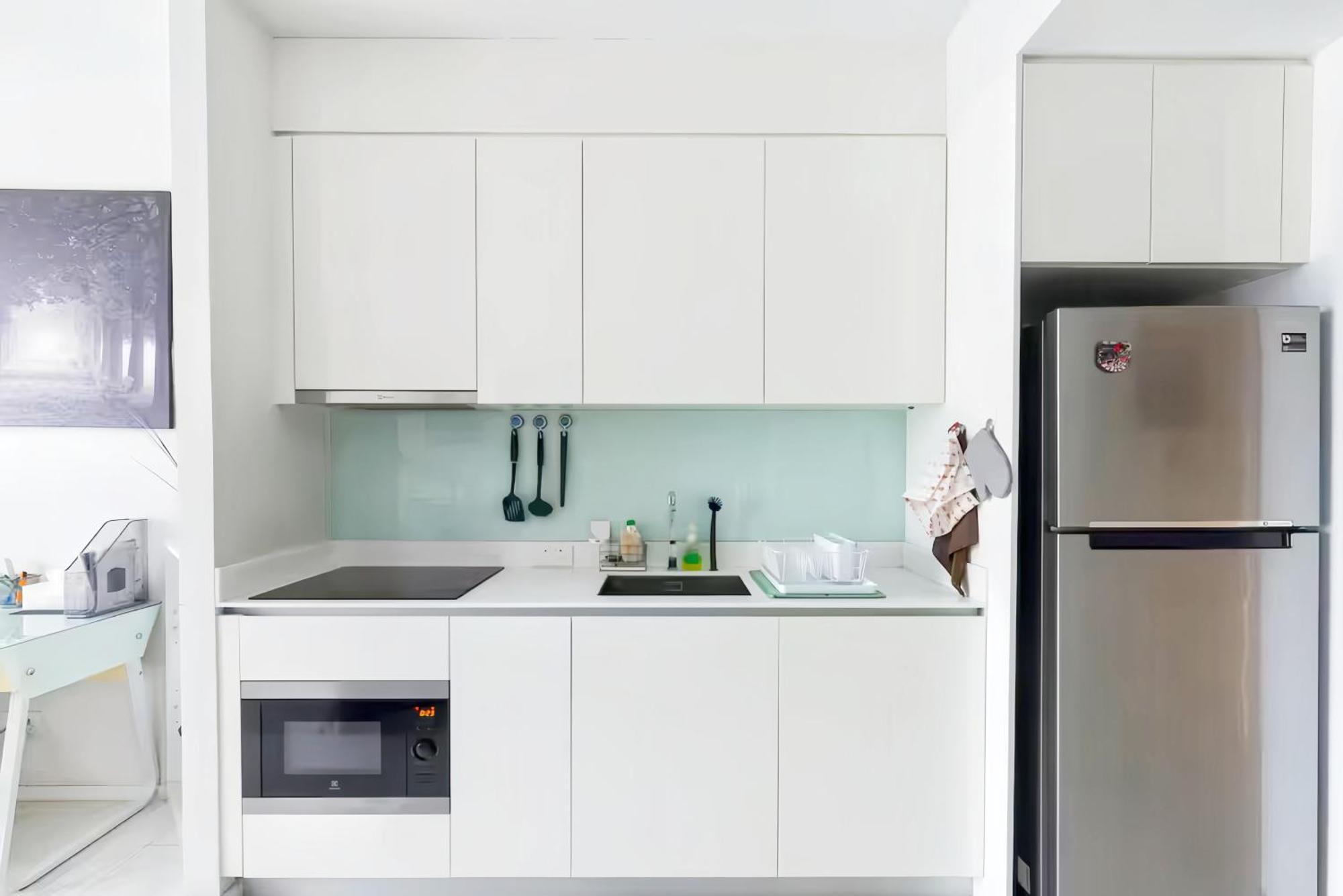 Hyde Sukhumvit 11 Apartment *