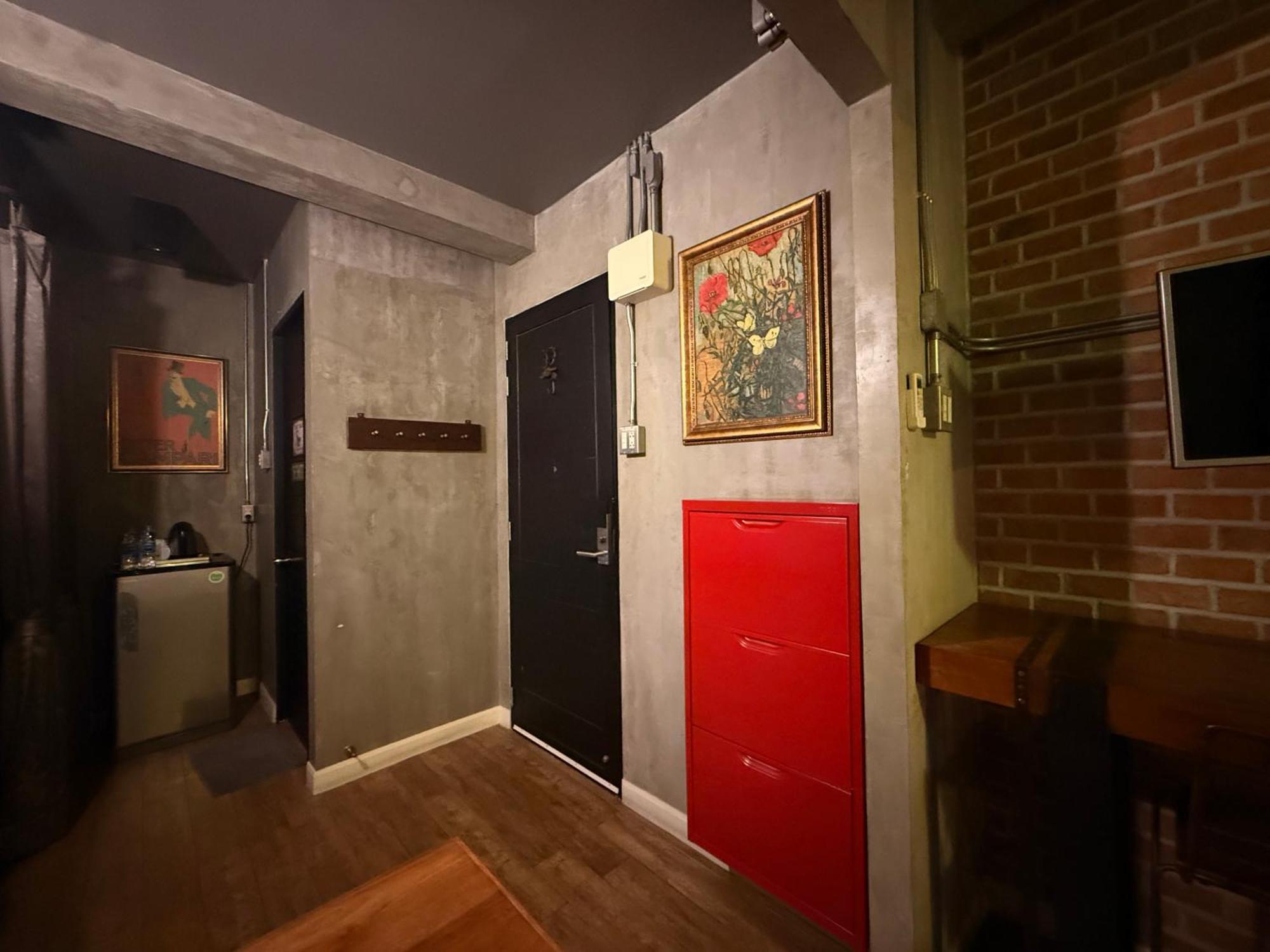 Rent V38