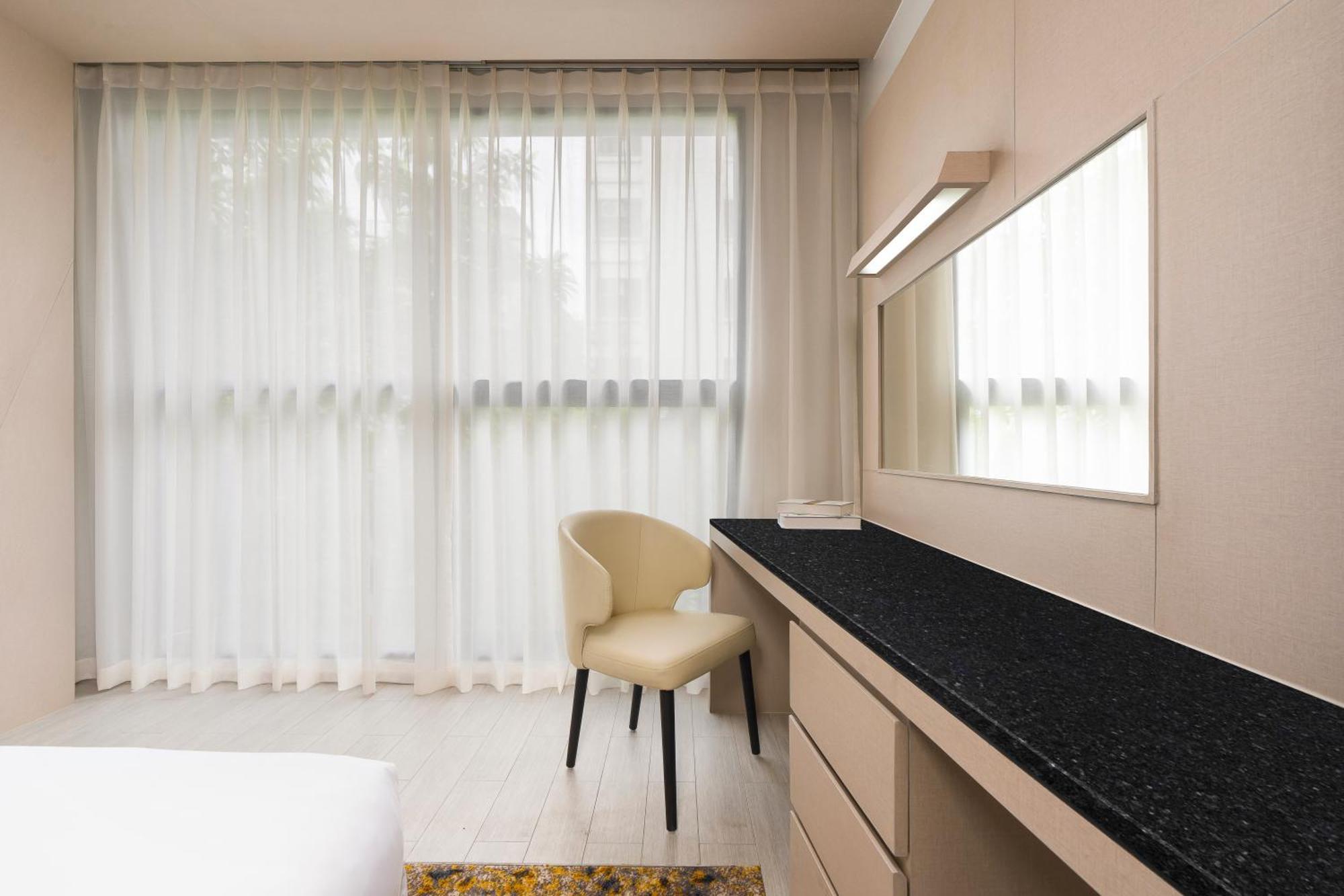 Hyatt Place Sukhumvit 1 Hotel