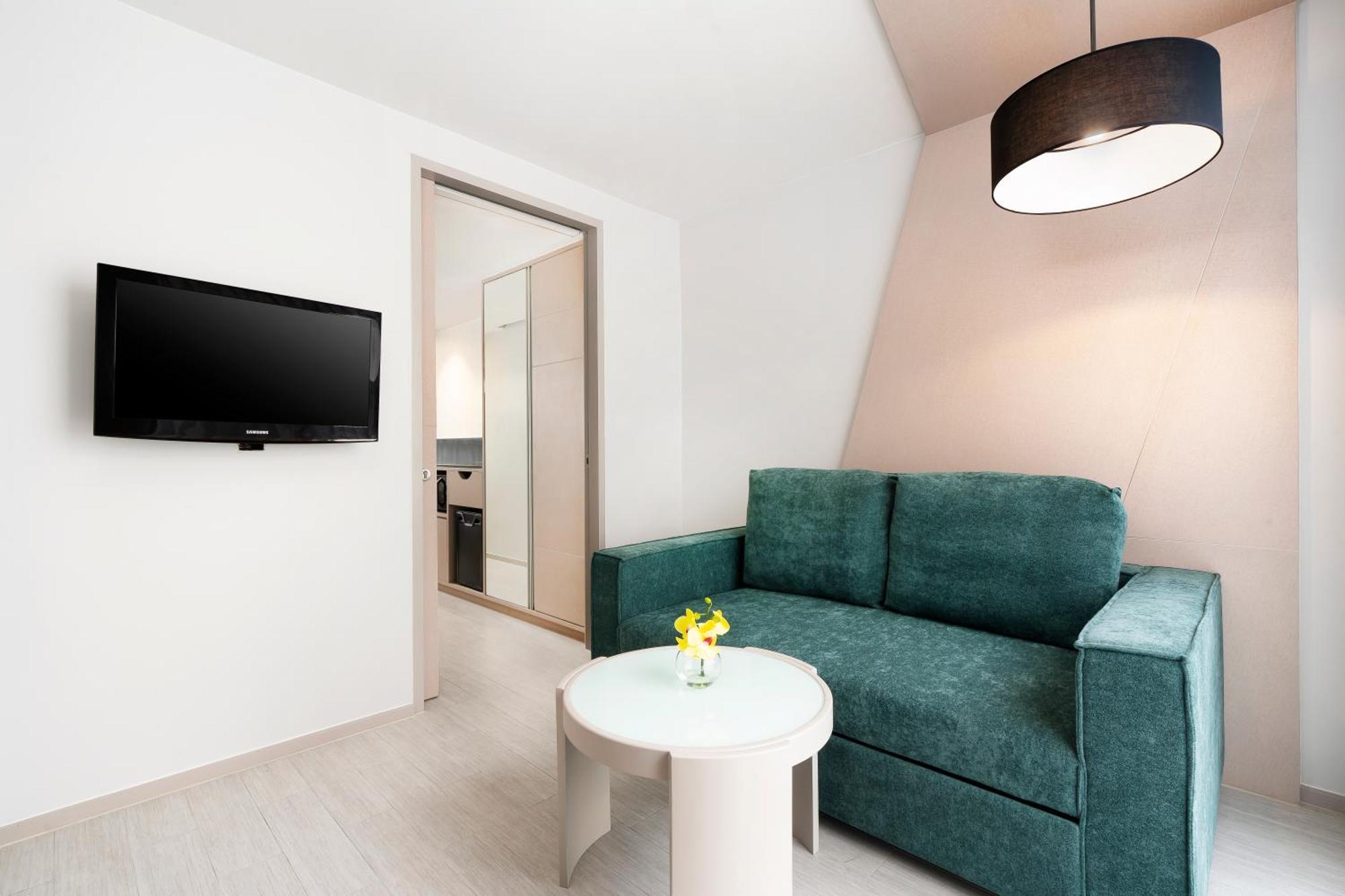 Hyatt Place Sukhumvit 1 Hotel