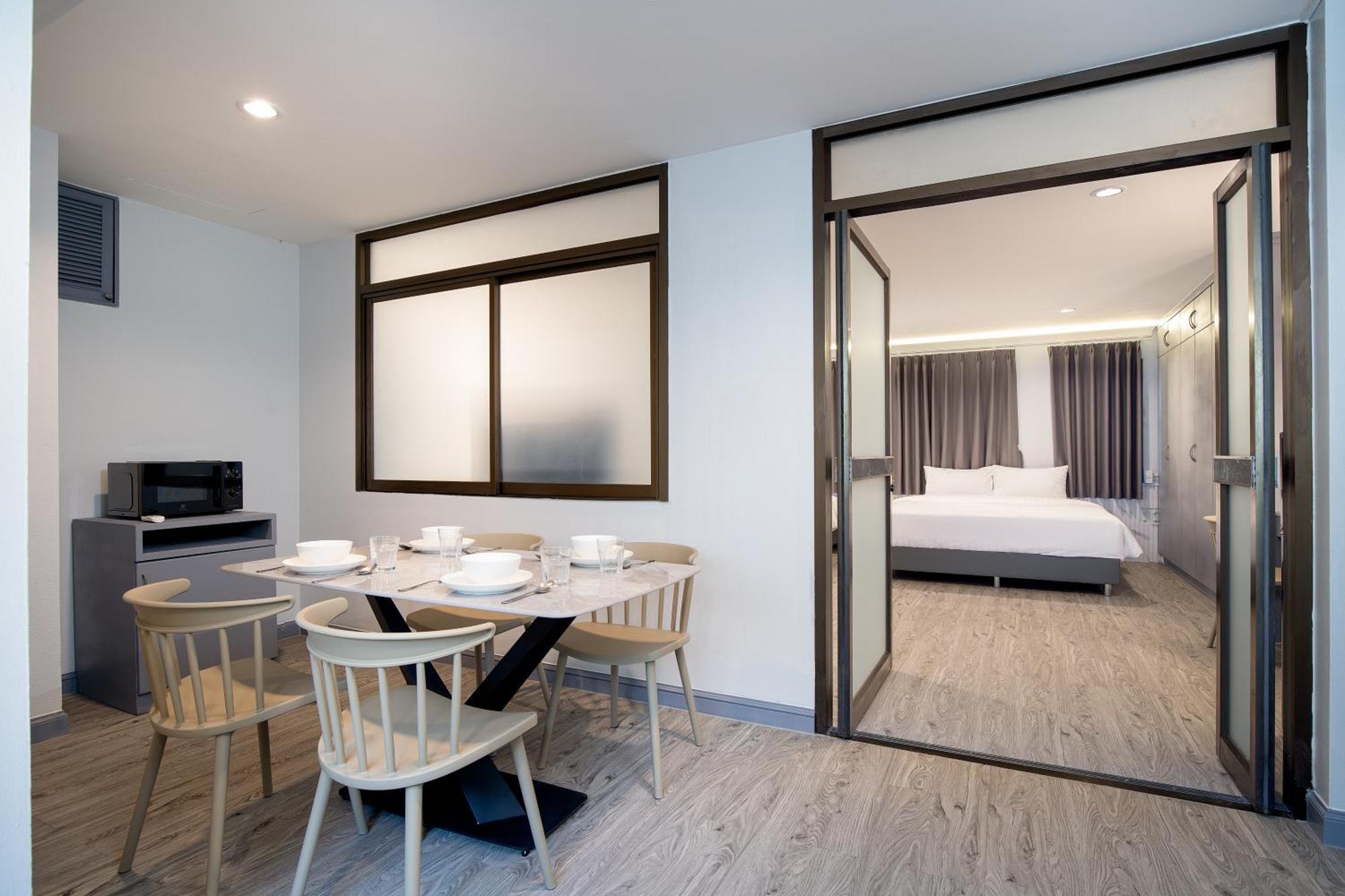 Capitel Rama 4 *