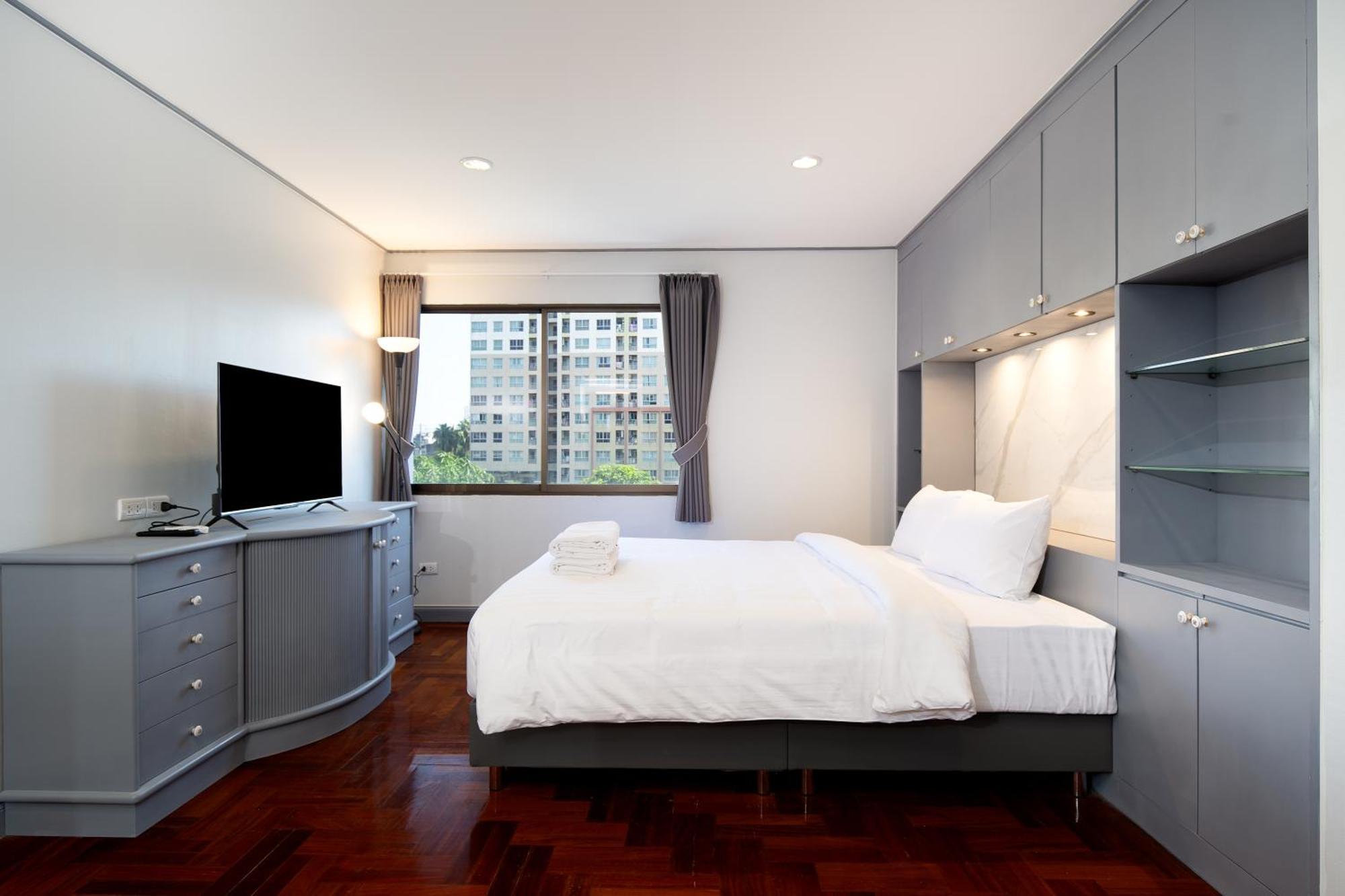 Aparthotel Capitel Rama 4