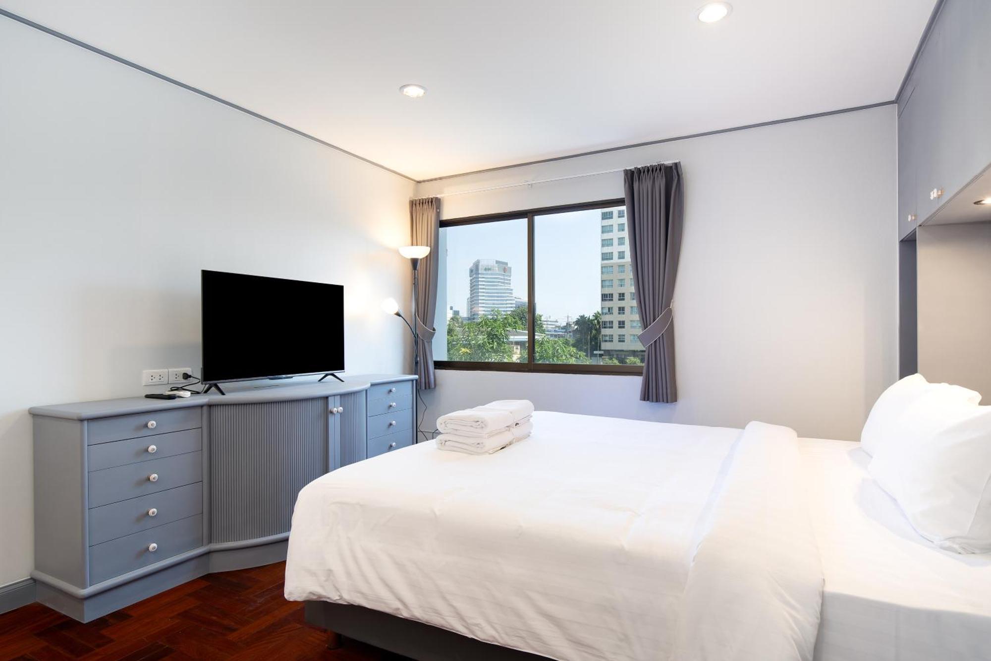 Capitel Rama 4 *