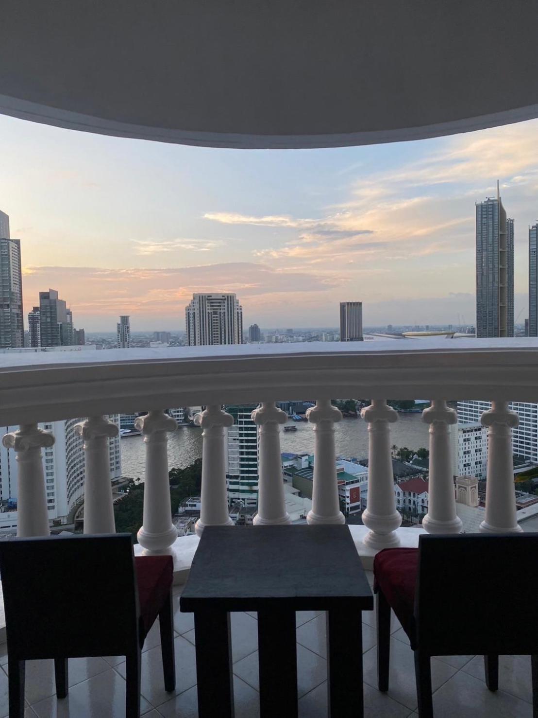 Elegant Panoramic River-view Bangkok