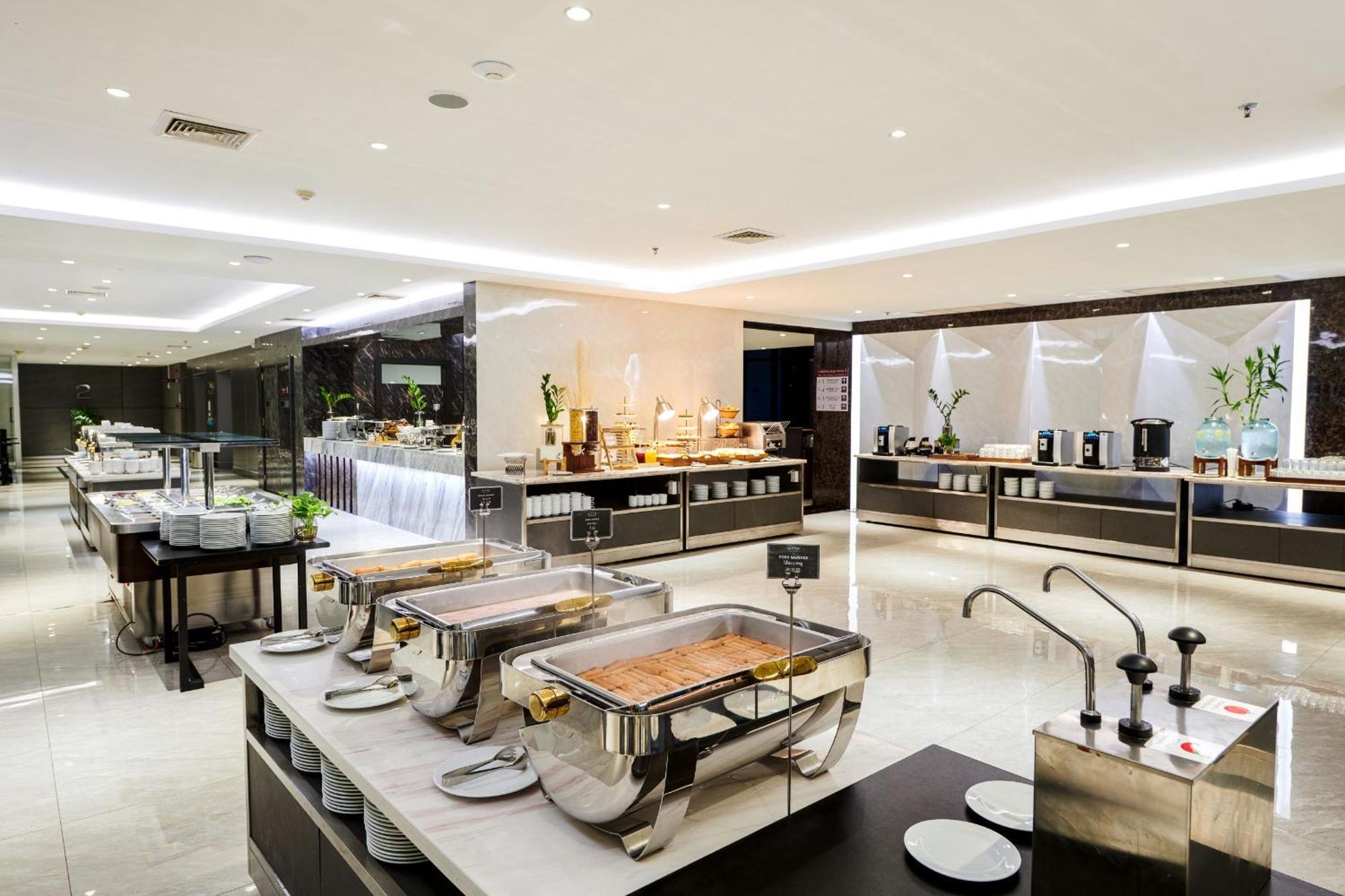 Hotel Tk Palace & Convention 4*