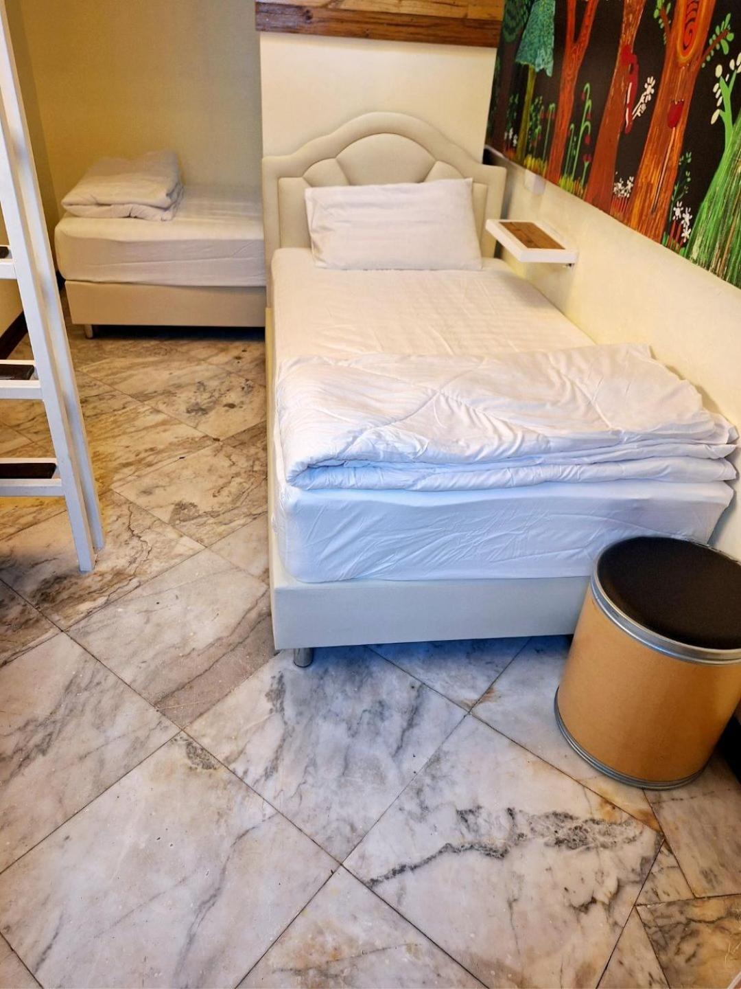 Ddm House * Banguecoque