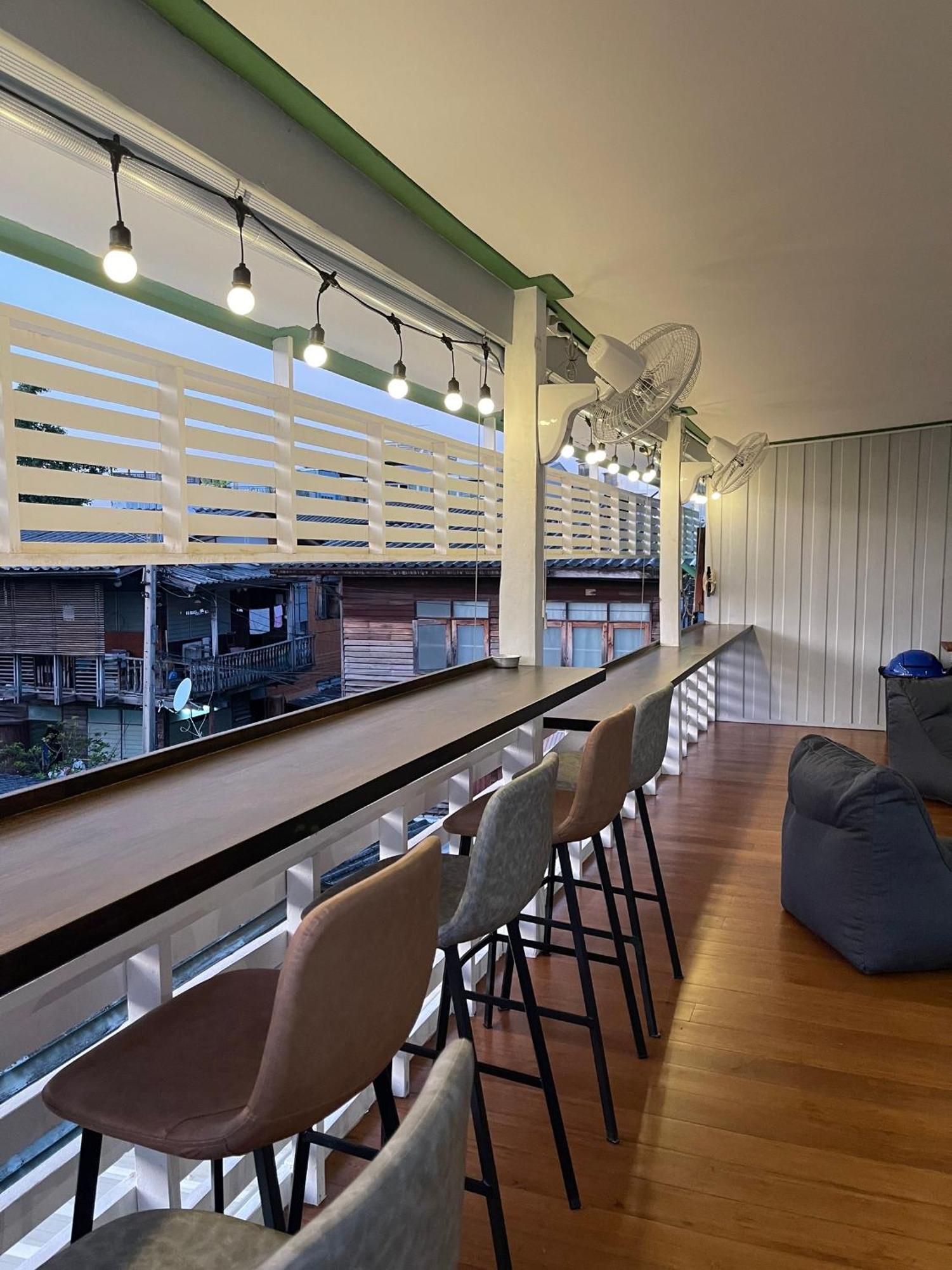 Green Cabin Hostel Asrama *