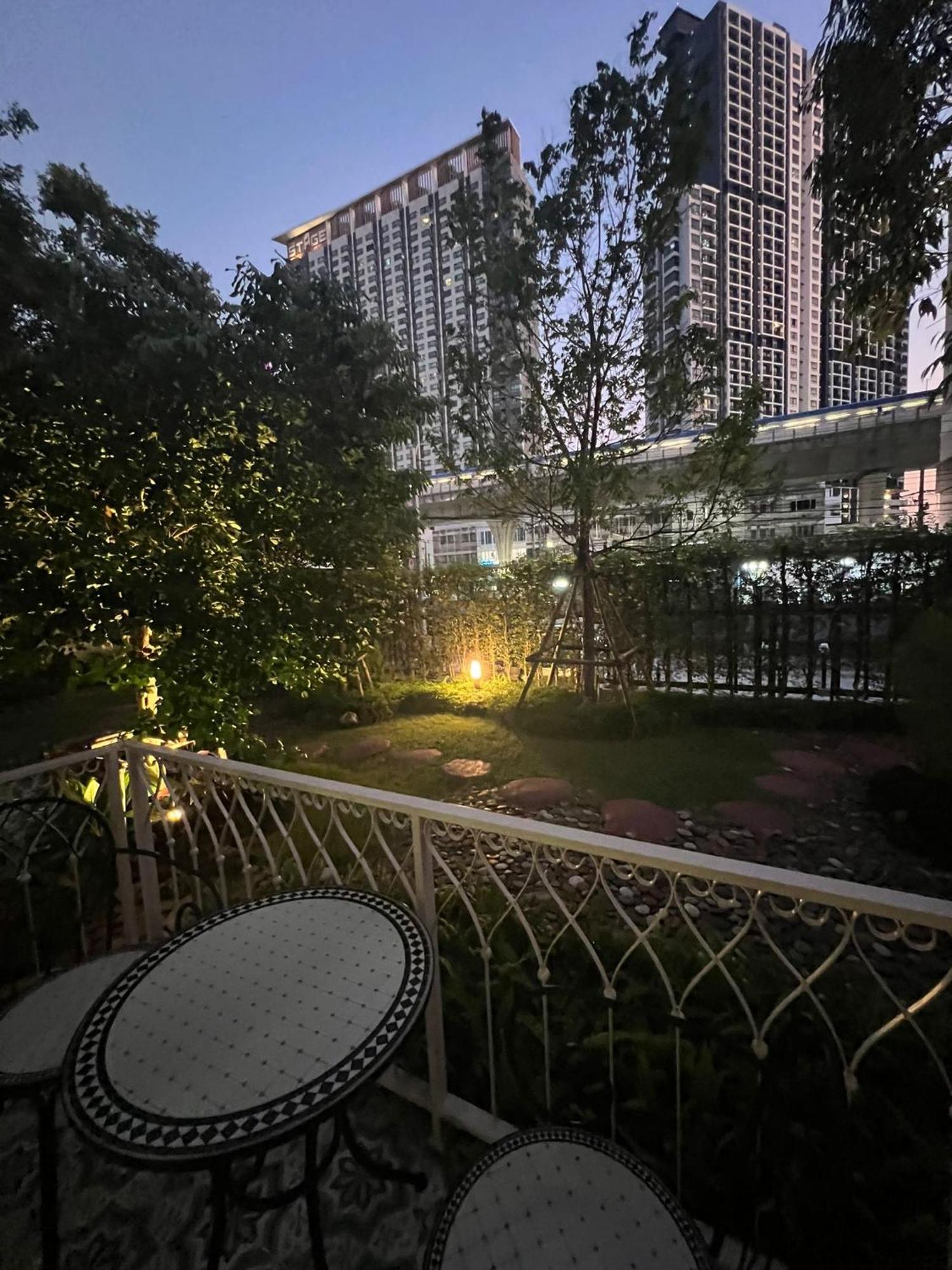 Dusita Hotel
