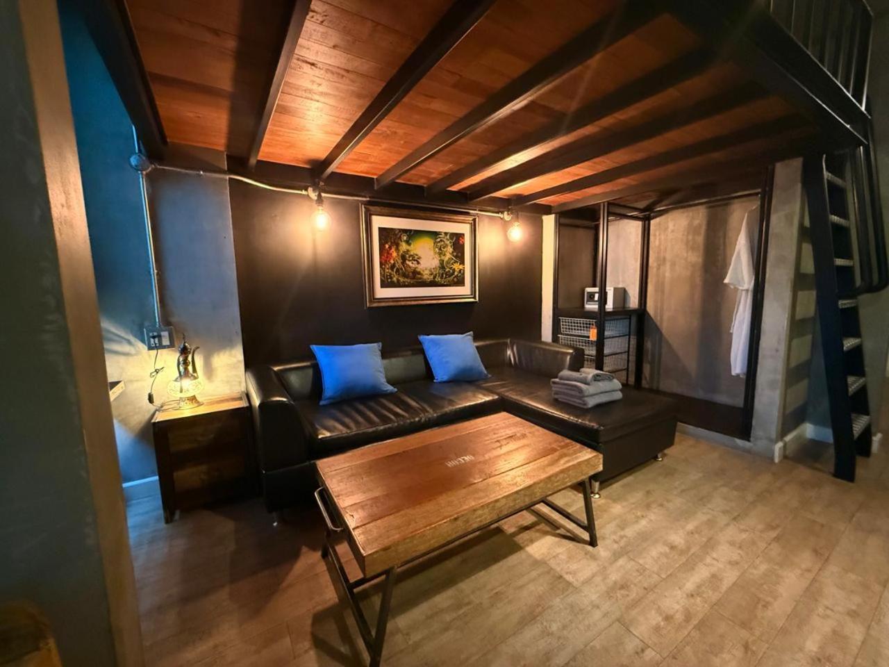 Rent V38 Bangkok