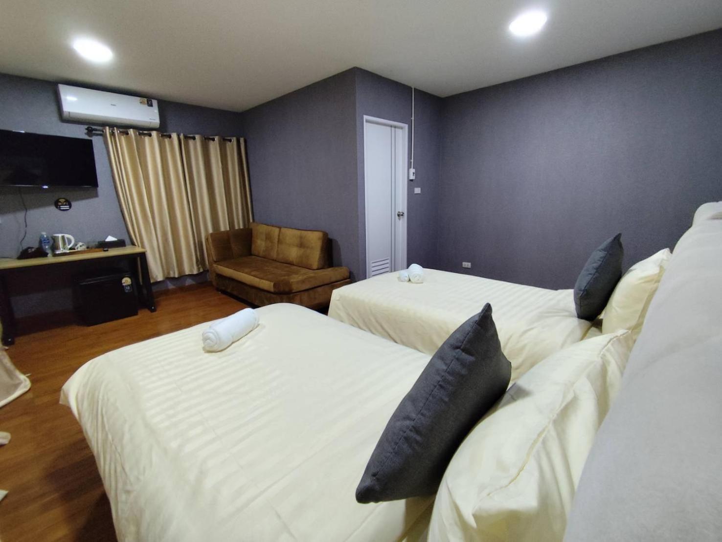 Guest house Khokeng *